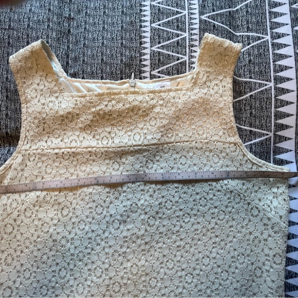 Ivory Summer Dress - Picture 3 of 4